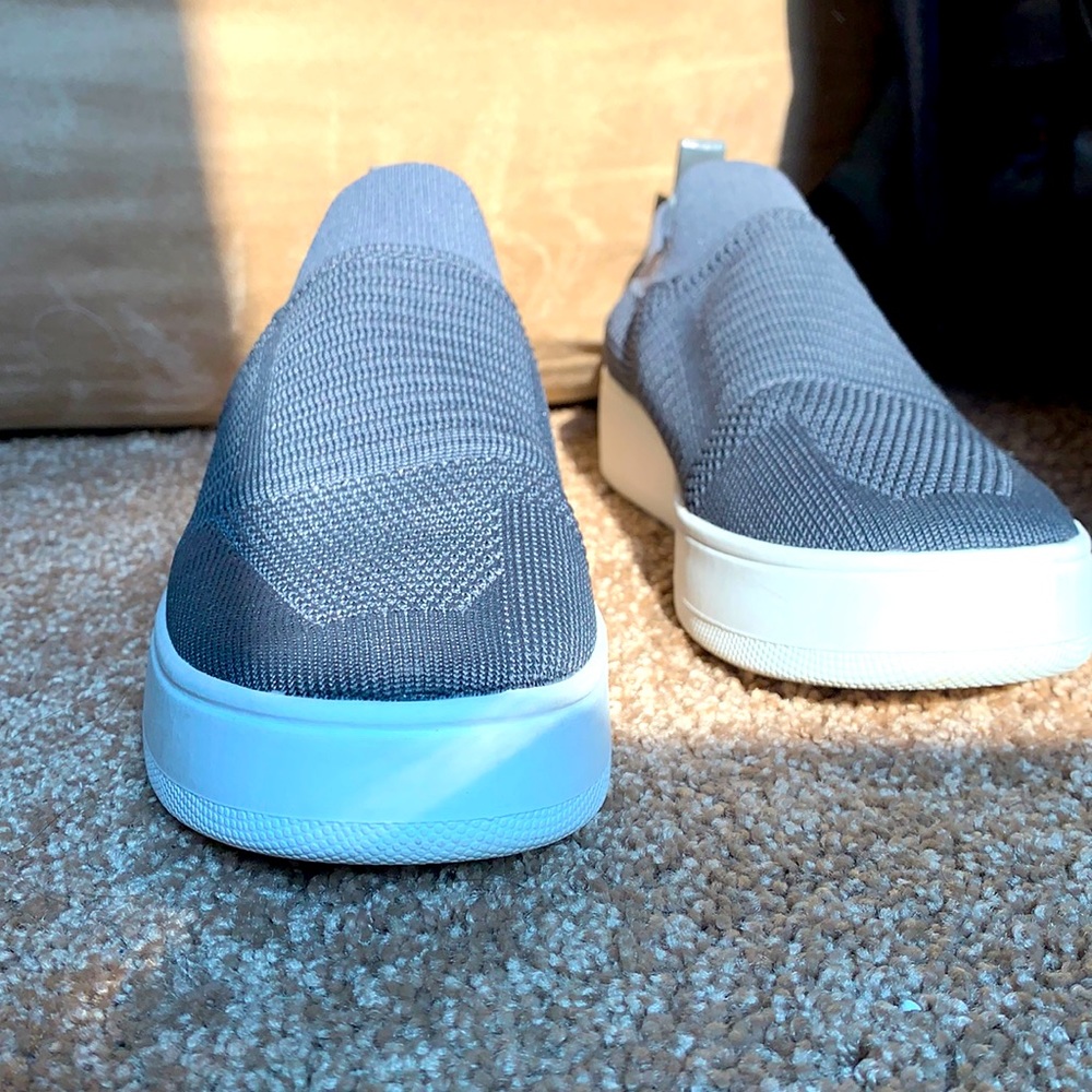 Steve Madden Beale Sneaker size 8.5 grey